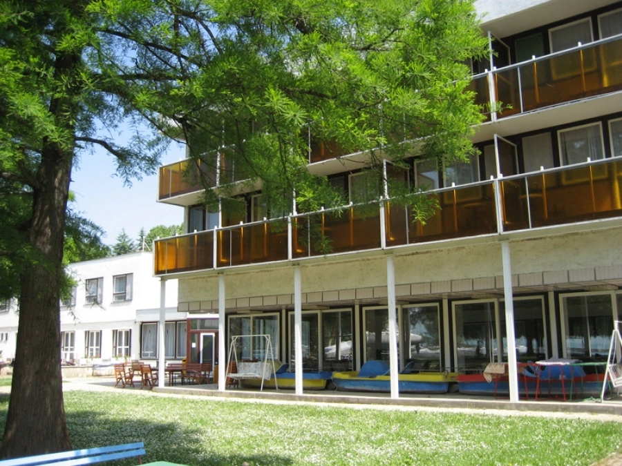 Alpha-InnoTec hőszivattyú a Hotel Kenese Port szállodában